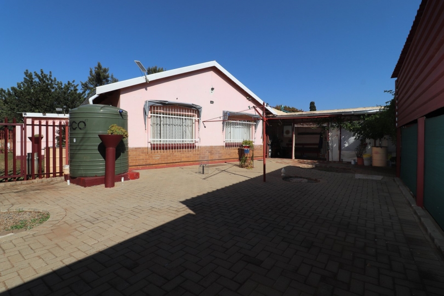 To Let 3 Bedroom Property for Rent in Stilfontein Ext 4 North West